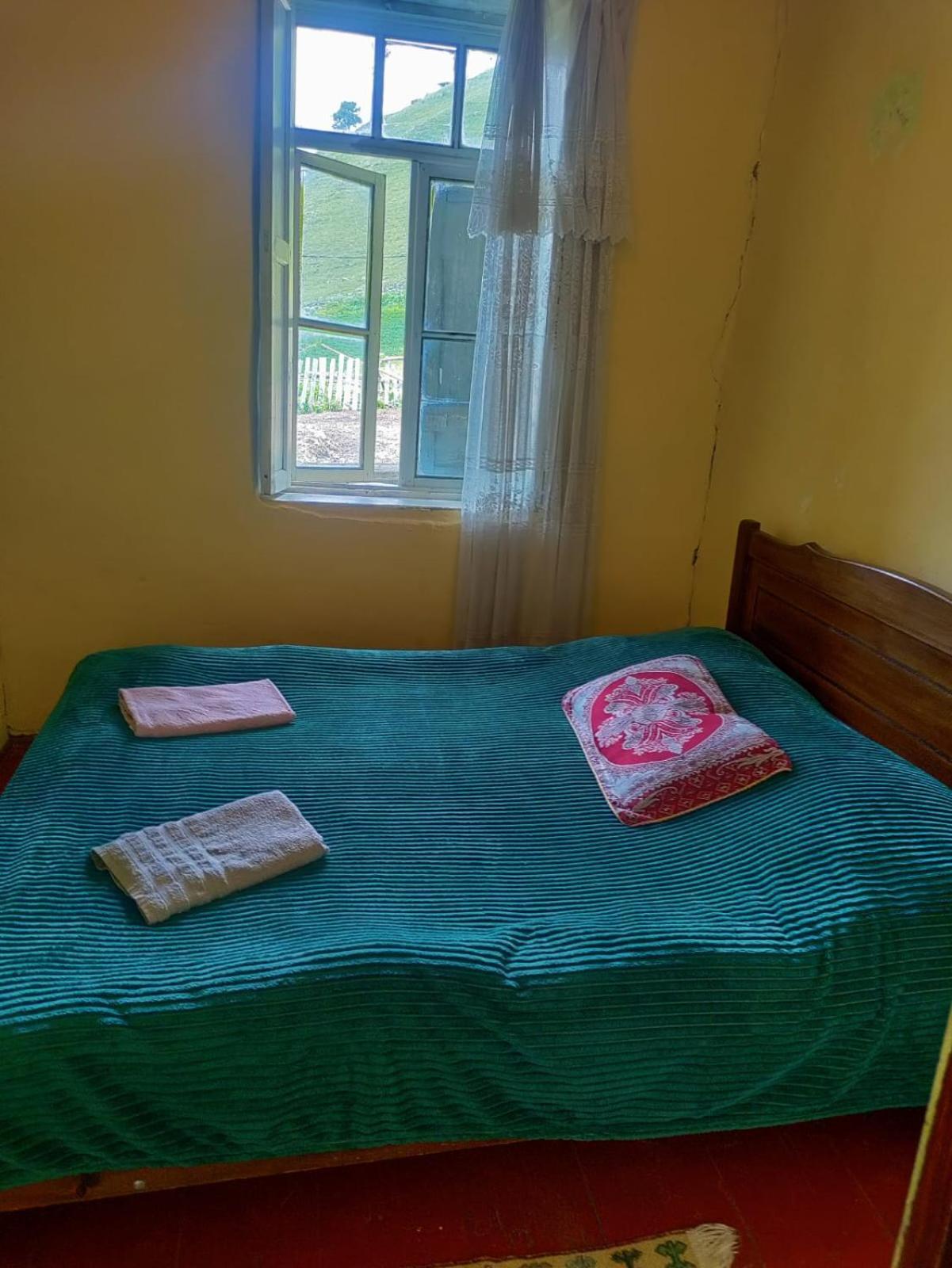 Guest House "Betqil" Adishi ภายนอก รูปภาพ